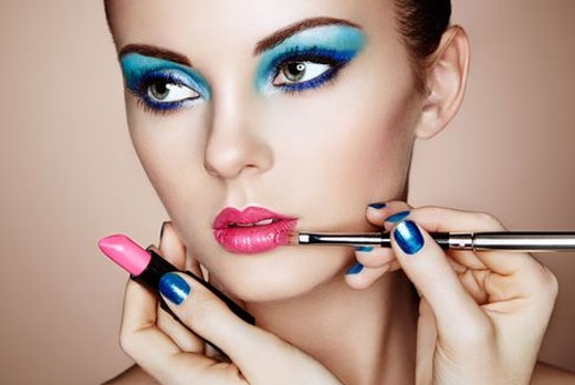 Скидка до 83% на практические занятия по макияжу от профессионального визажиста.