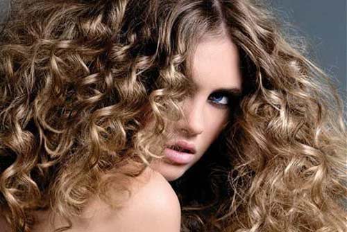 Карвинг, окрашивание, прически, полировка волос и не только со скидкой до 65% в салоне «Линия красоты»