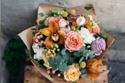 Цветы и букеты со скидкой 50% в flowers&bubbles Цветы и букеты со скидкой 50% в flowers&bubbles