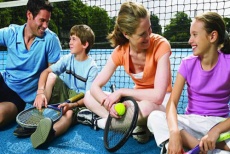 Теннис для взрослых! Обучение игре со скидкой 50% в СК «СпортПарк»!