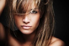 Окрашивание волос или мелирование со скидкой 66% салона красоты «Имидж»
