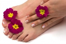 Скидка 50% на наращивание ногтей на ножках акрилом или гелем в салоне «Индустрия красоты»!